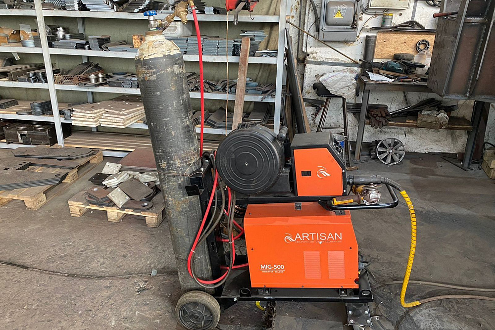 Испытание Artisan MIG 500B